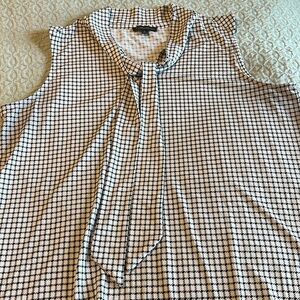 Adrianna Papell tie neck bow shell blouse XL, black cream check. wardrobe staple